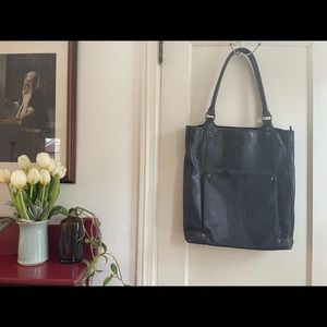 Solo leather laptop tote